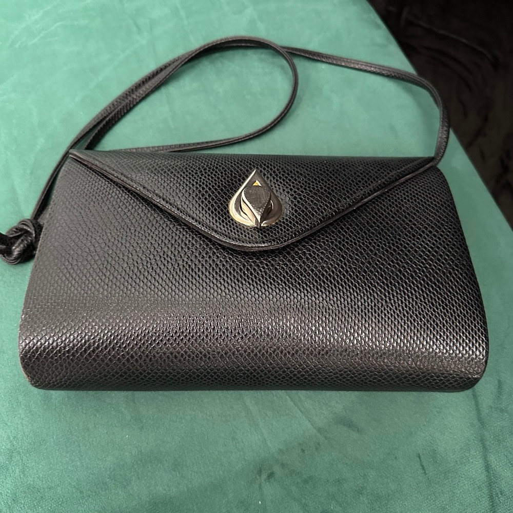 Vintage Rush Hour, black purse with shoulder strap.